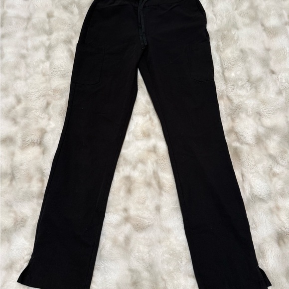 Mandala Women's Black Scrub Set, XS Top, ST pants - Picture 4 of 7